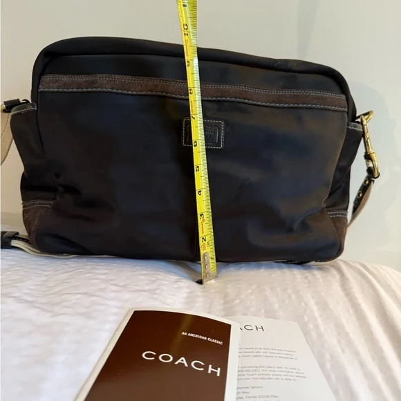 Coach Black Baby Bag with Adjustable Strap and Durable Fabric - Picture 3 of 7